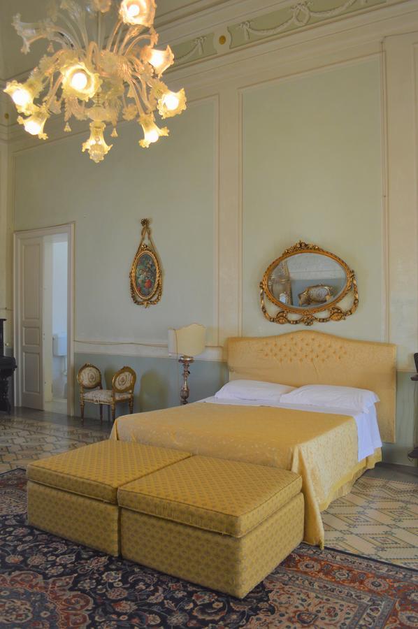 Palazzo Vecchio Bed & Breakfast Marittima Exterior foto