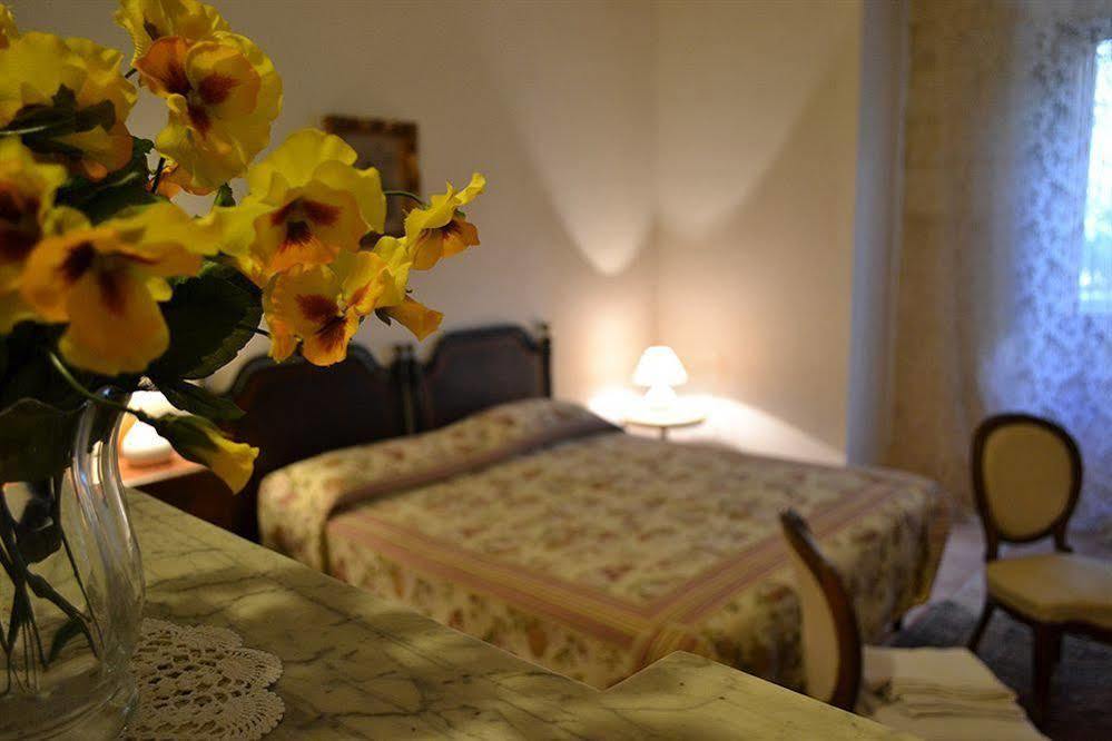 Palazzo Vecchio Bed & Breakfast Marittima Exterior foto